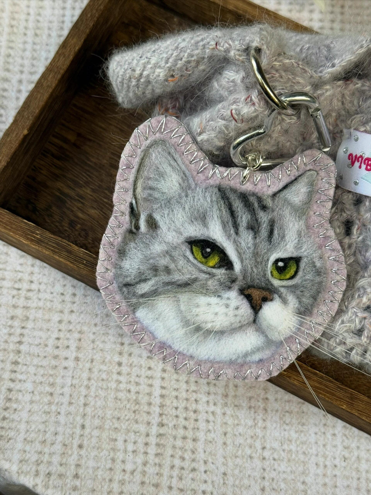 Custom Cat Portrait Felt Keychain | Needle Felted Wool Pet Charm | Handmade Pet Memorial Gift